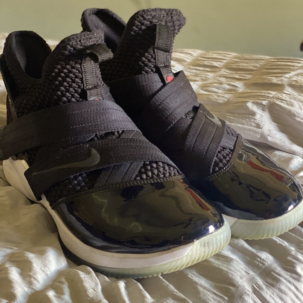 Lebron Soldier STG “Black”